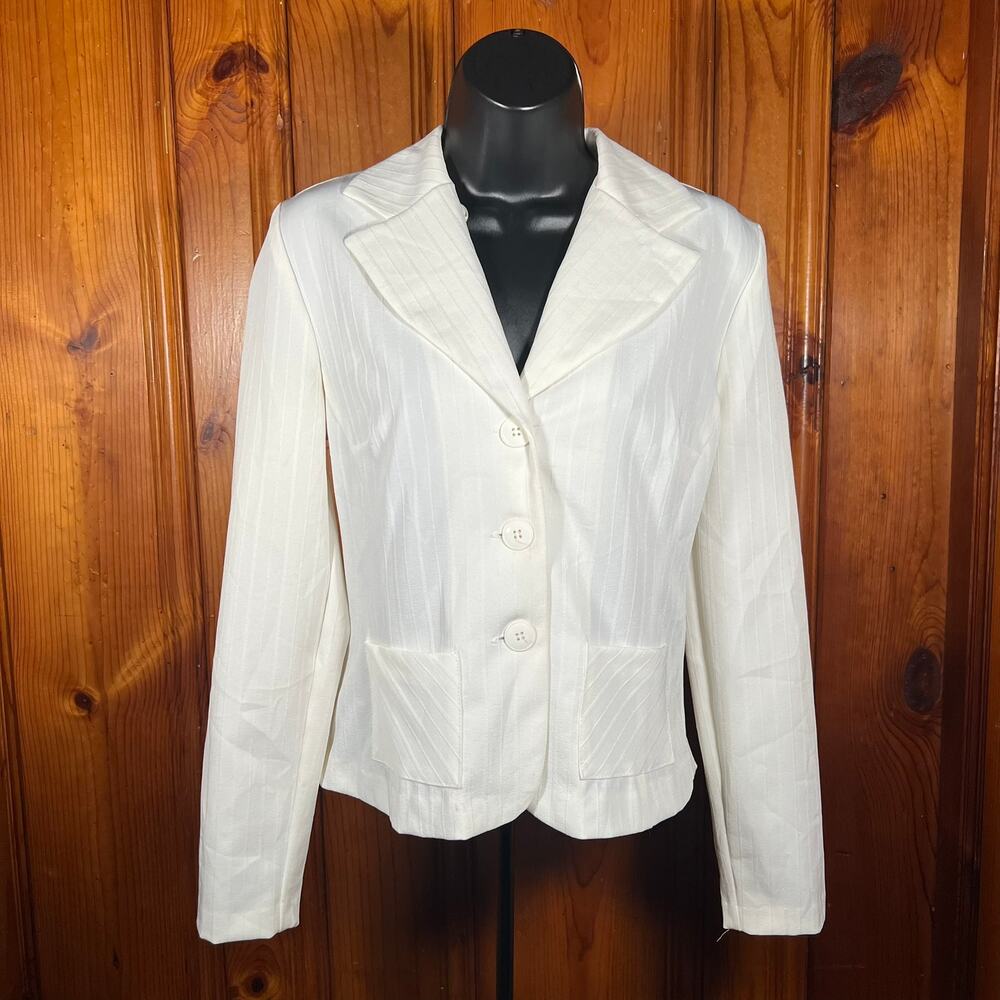 Donutz Inc off white Cropped Blazer Jacket Tailored 90s Minimalist